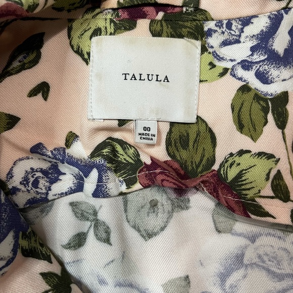 Aritzia Talula brand floral blazer - Picture 2 of 7
